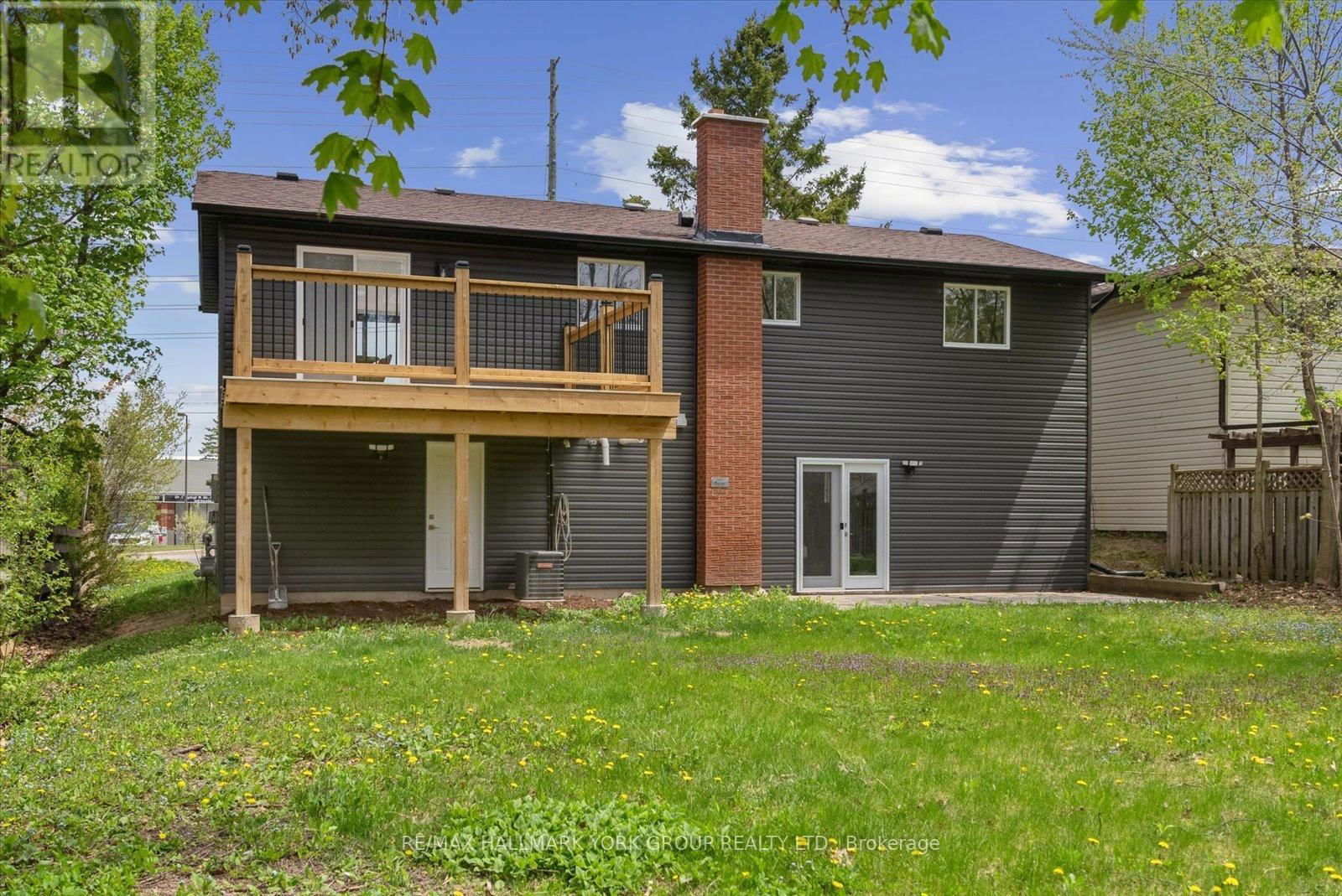 352 ANNE STREET NORTH Image 42
