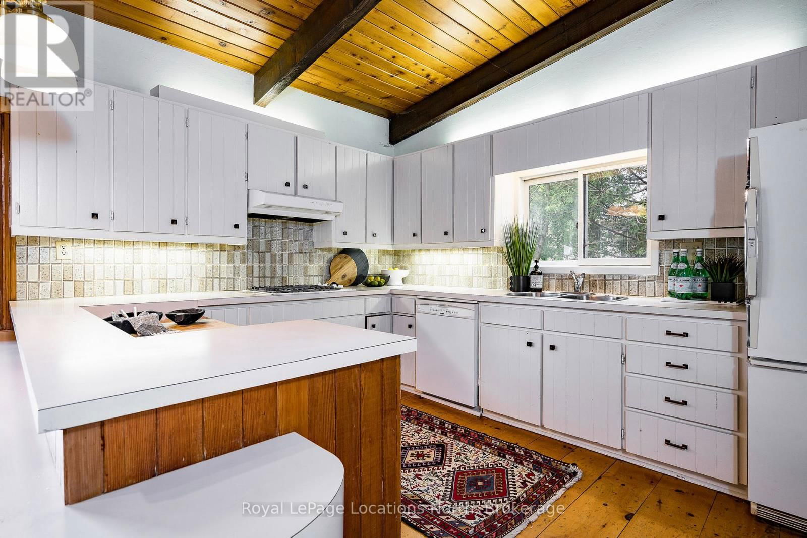 234 PINE STREET Image 14