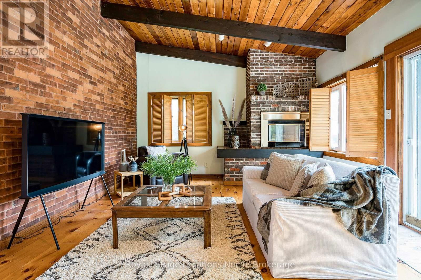 234 PINE STREET Image 18