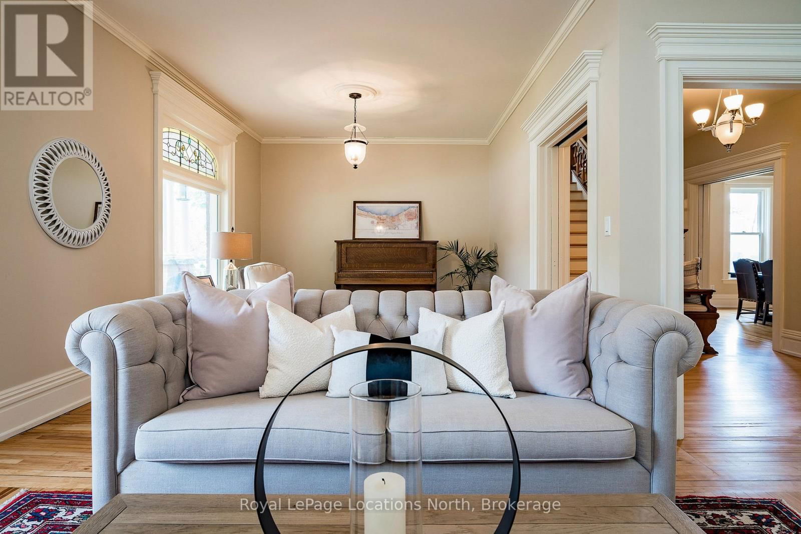 234 PINE STREET Image 9