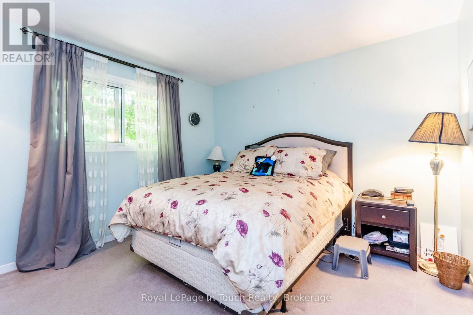 35 DORCAS AVENUE Image 13