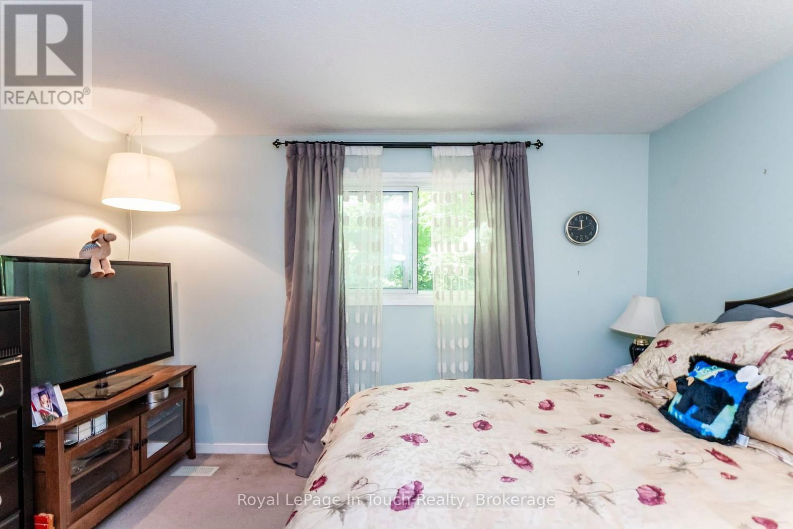 35 DORCAS AVENUE Image 14