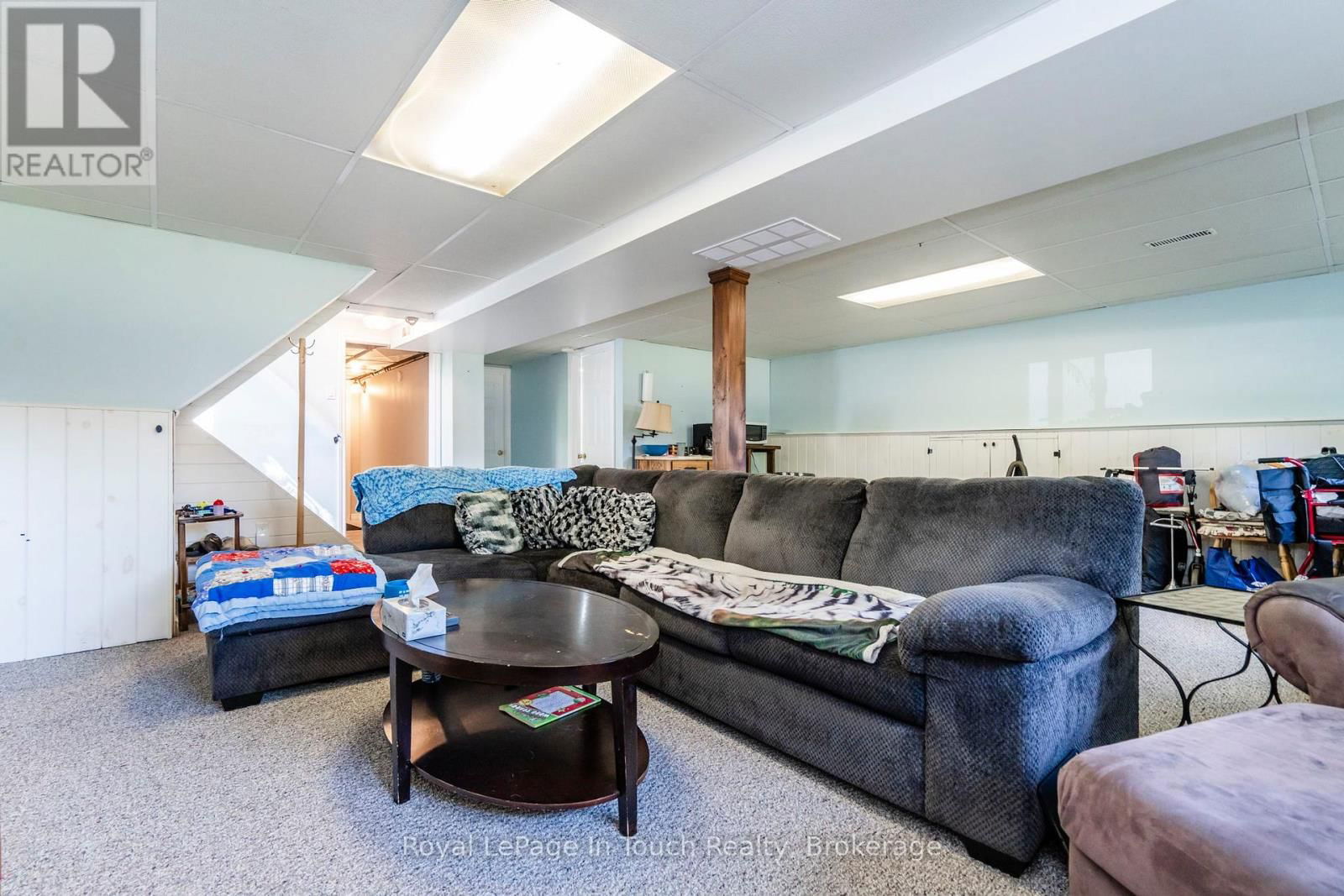 35 DORCAS AVENUE Image 17