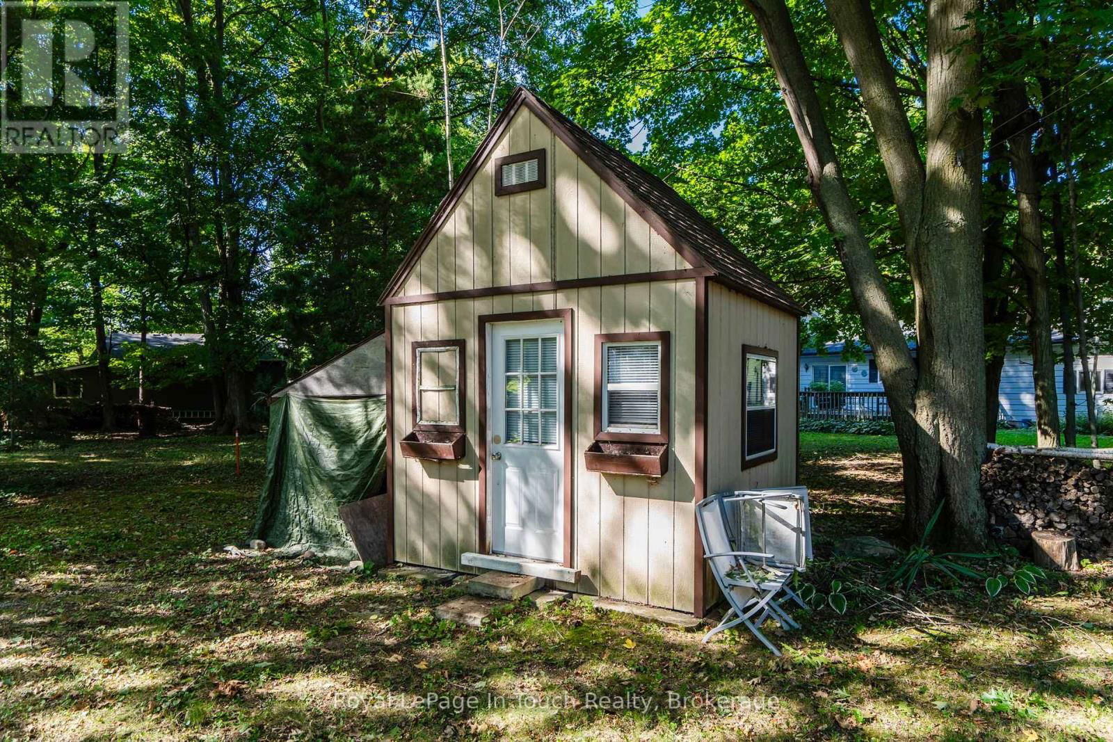 35 DORCAS AVENUE Image 27