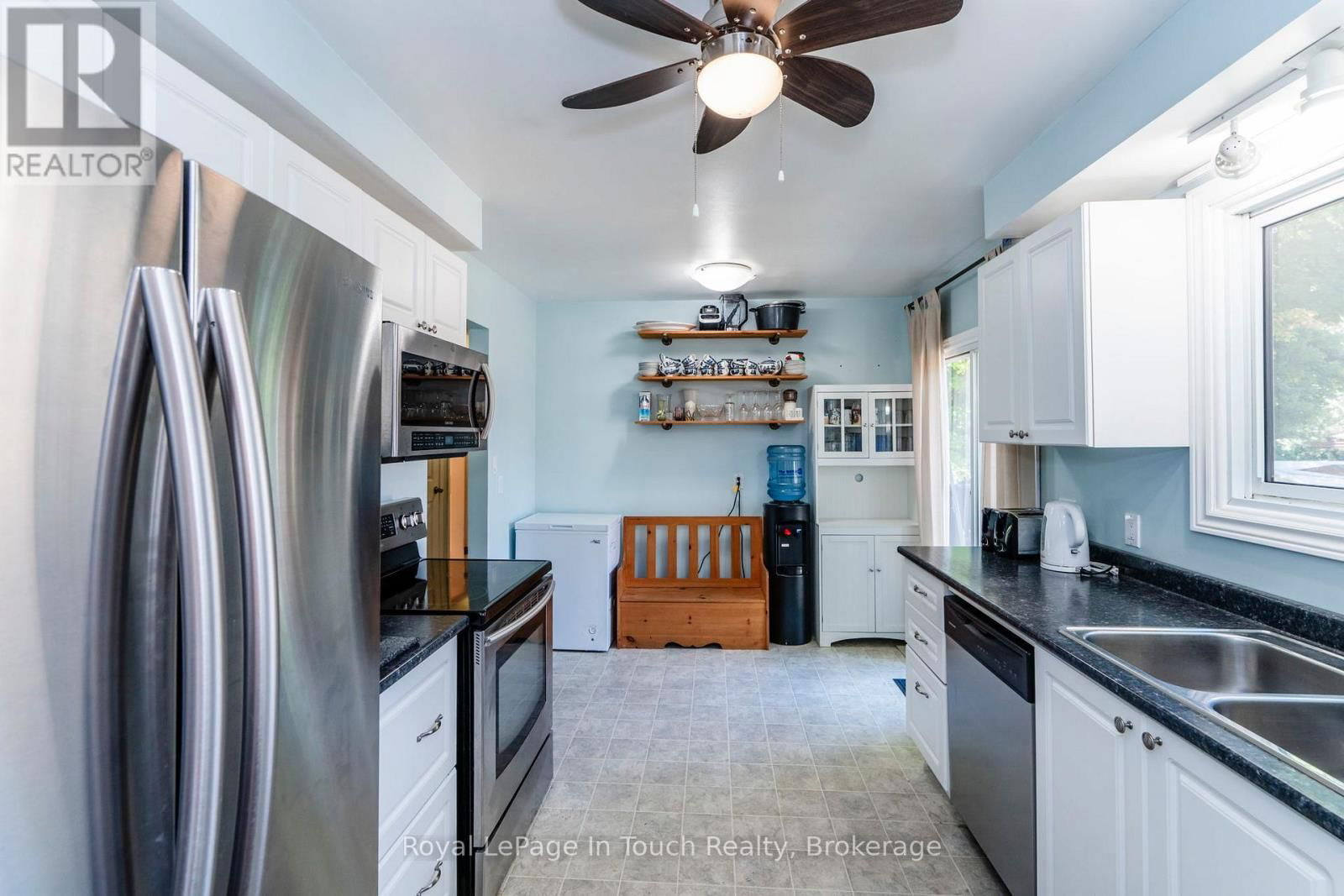 35 DORCAS AVENUE Image 7