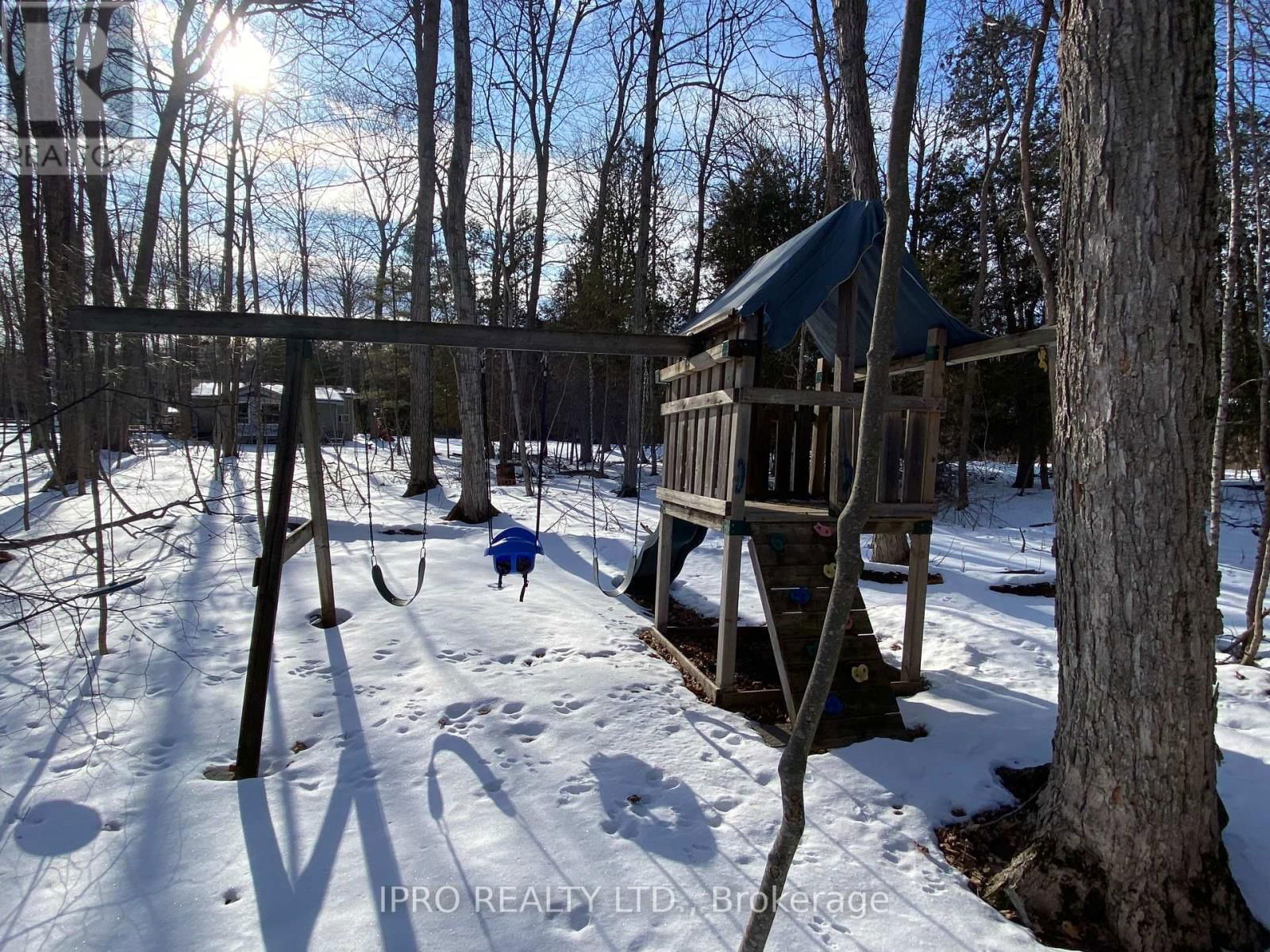 11 KNOX ROAD EAST Image 18