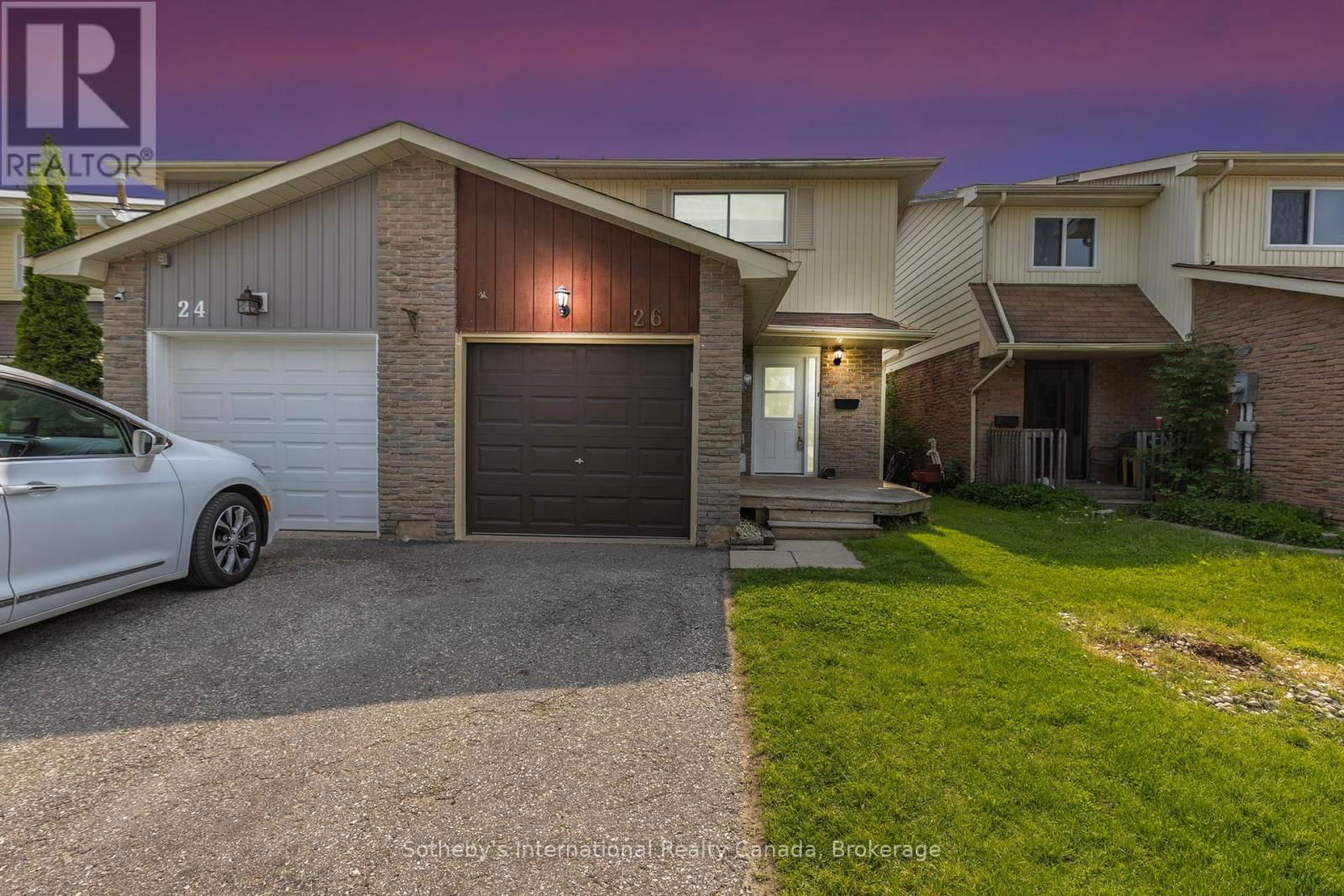 26 CHRISTIE CRESCENT Image 2