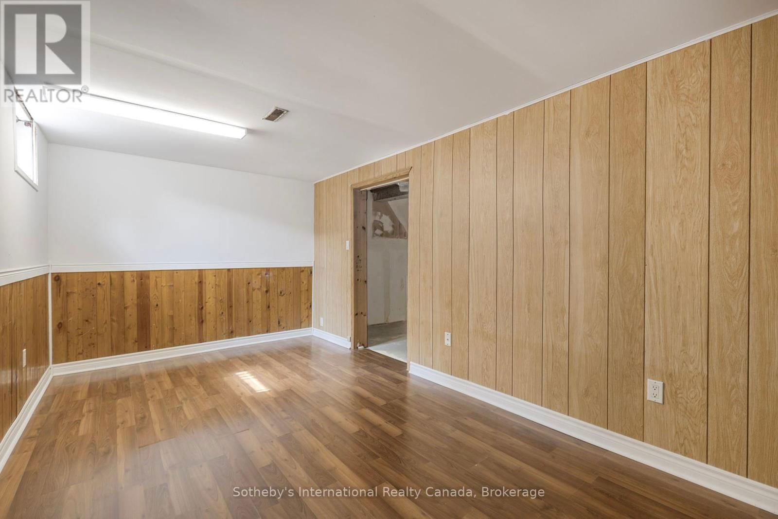 26 CHRISTIE CRESCENT Image 30