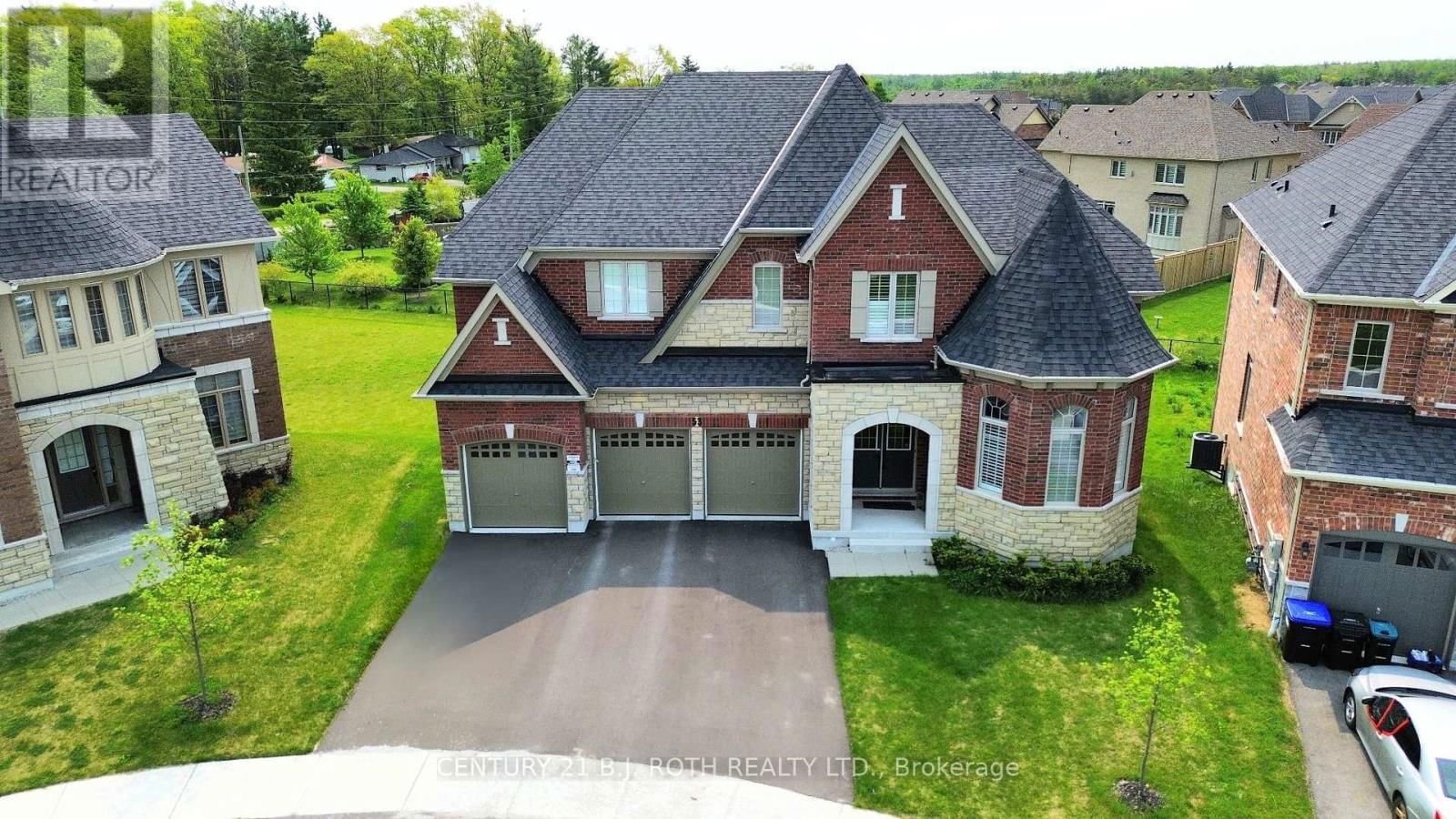 53 SANFORD CIRCLE Image 1