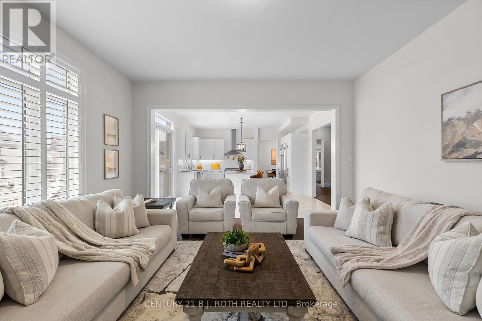 53 SANFORD CIRCLE Image 13