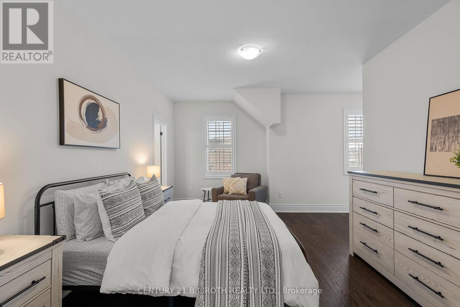 53 SANFORD CIRCLE Image 21