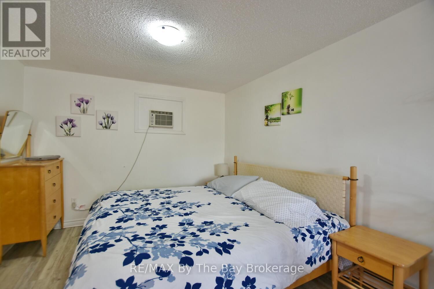 678 RIVER ROAD WEST Image 30