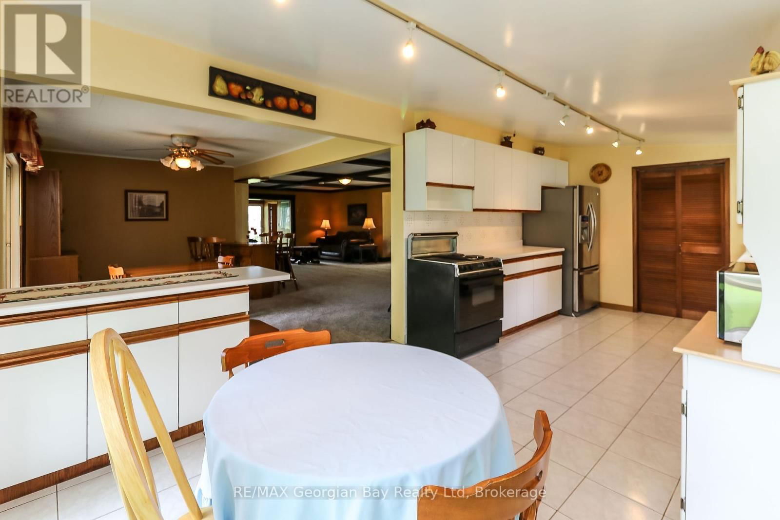 31 HEARTHSTONE DRIVE Image 11