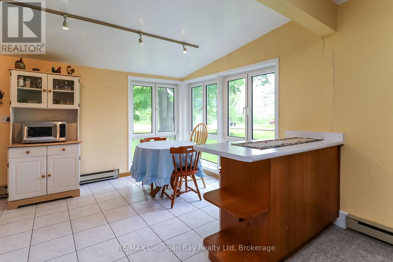 31 HEARTHSTONE DRIVE Image 12