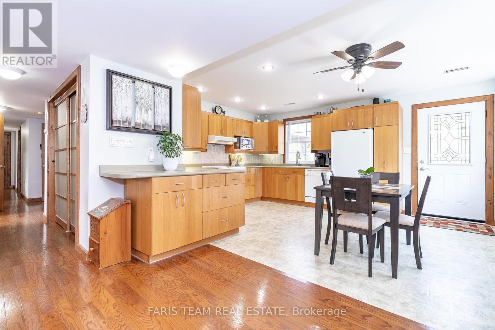 63 BROADVIEW STREET Image 20