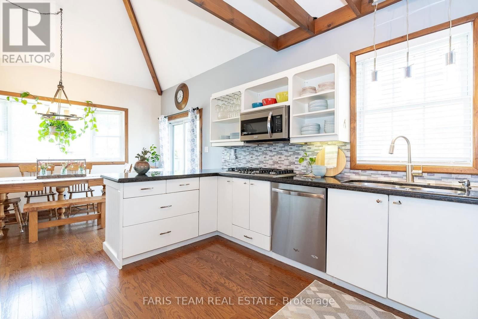 63 BROADVIEW STREET Image 6