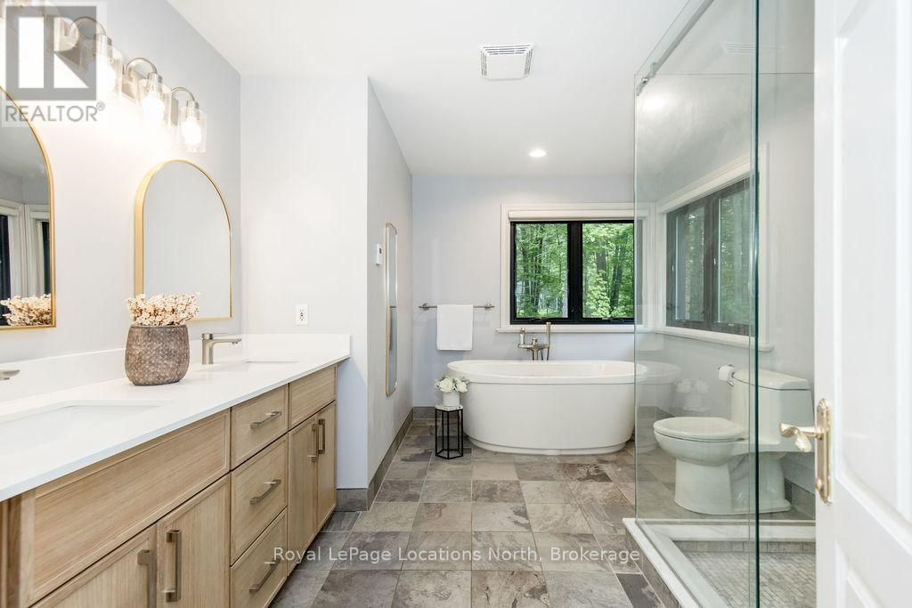 18 MILLS CIRCLE Image 30