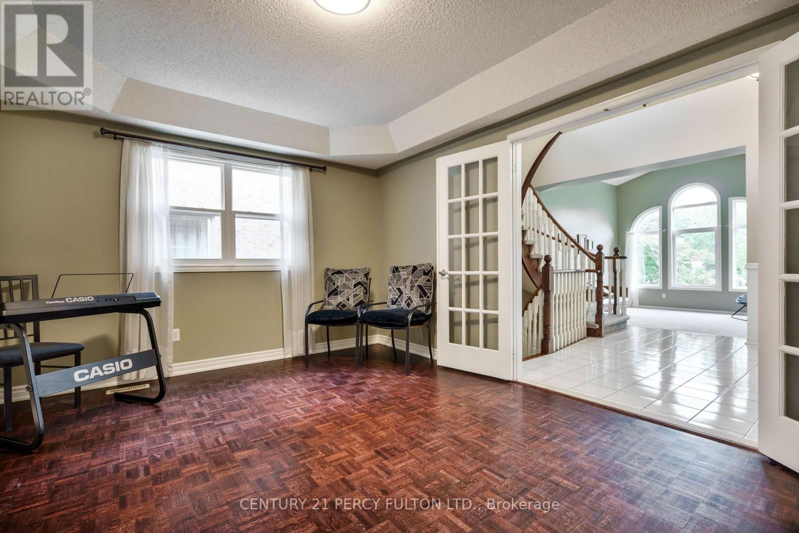 54 CITYVIEW CIRCLE Image 11