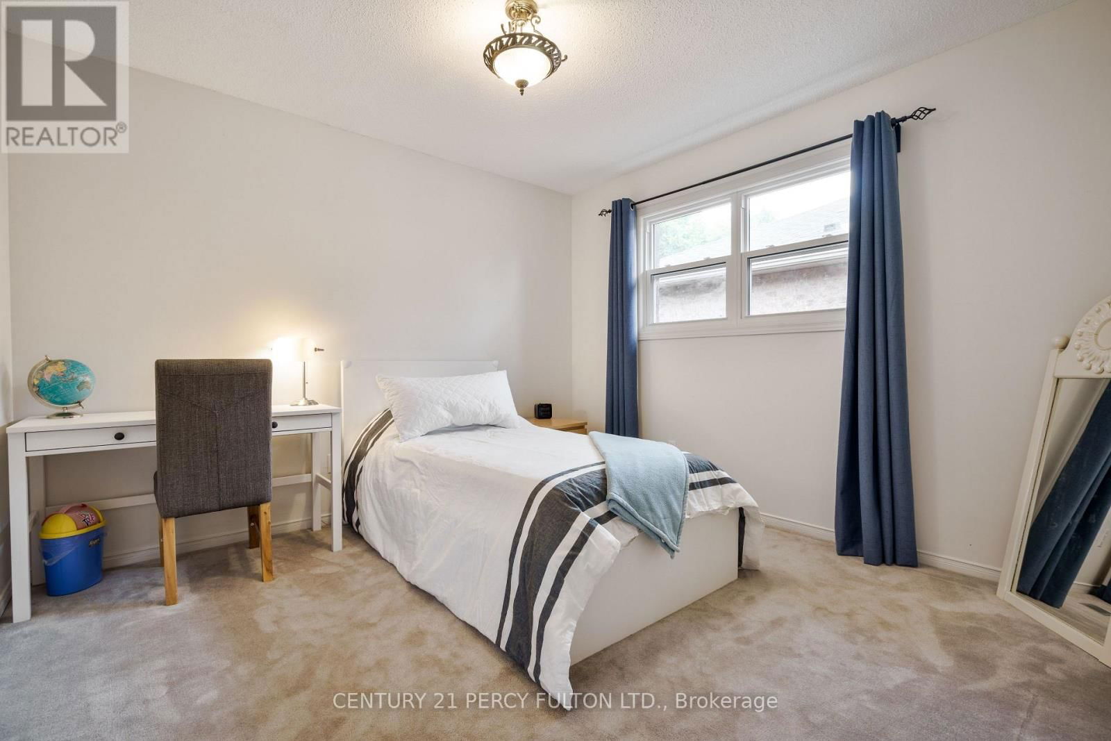 54 CITYVIEW CIRCLE Image 28