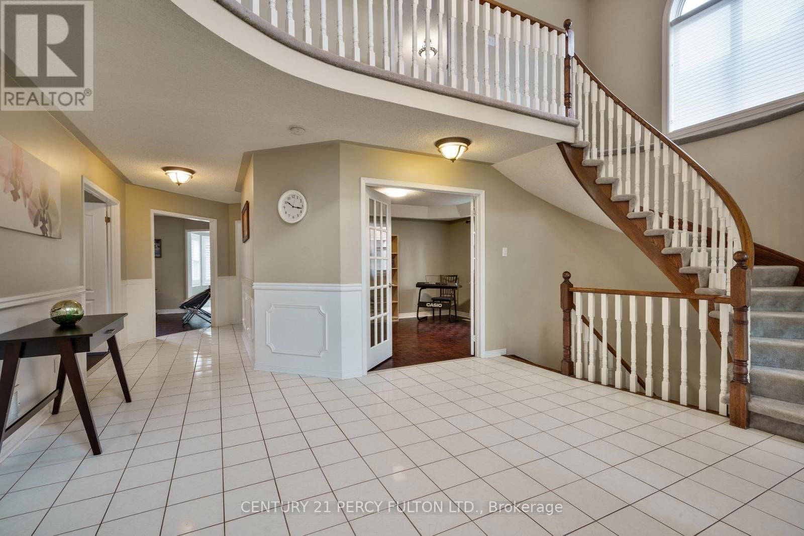 54 CITYVIEW CIRCLE Image 7
