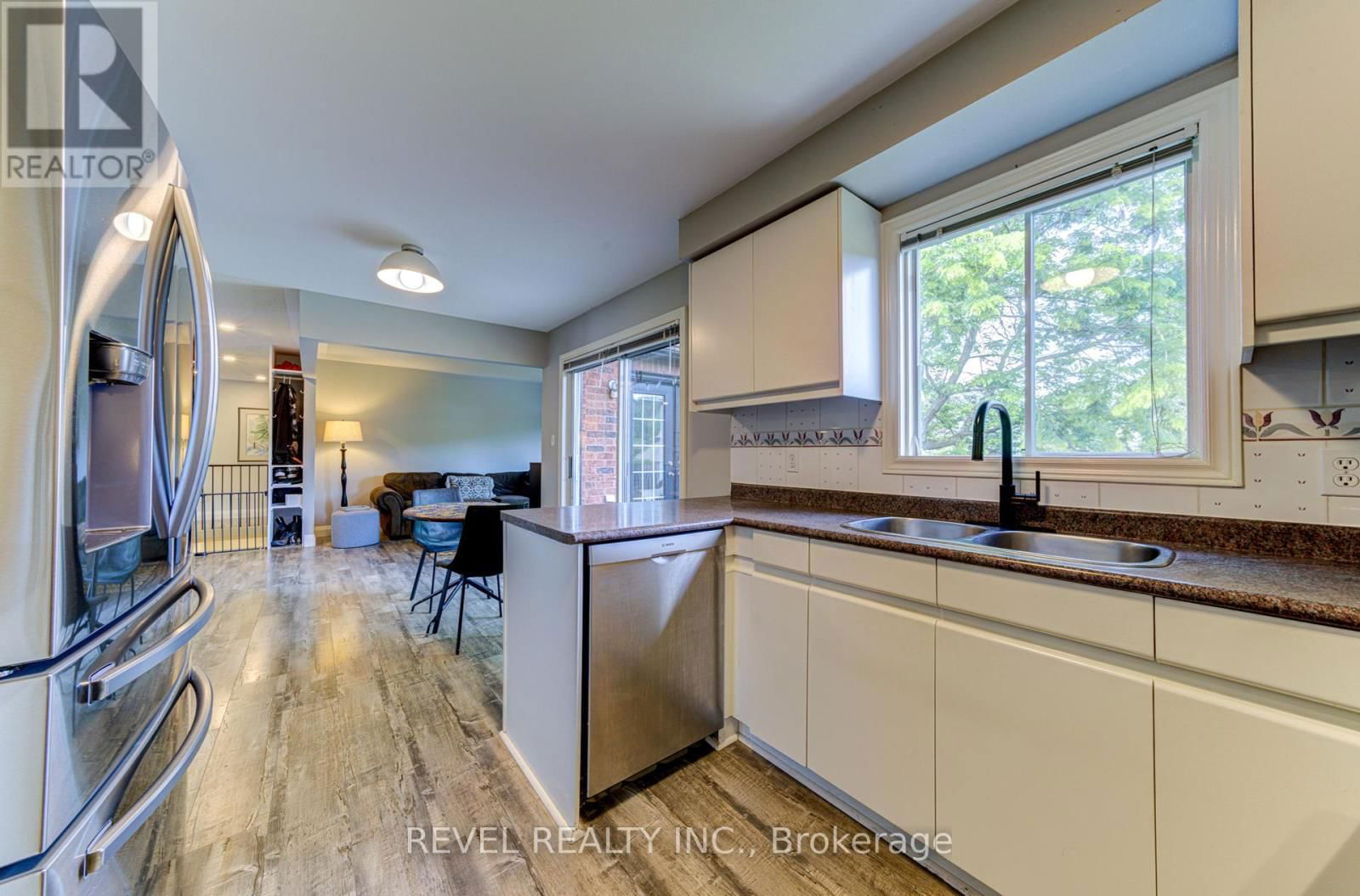 141 WASAGA SANDS DRIVE EAST Image 15