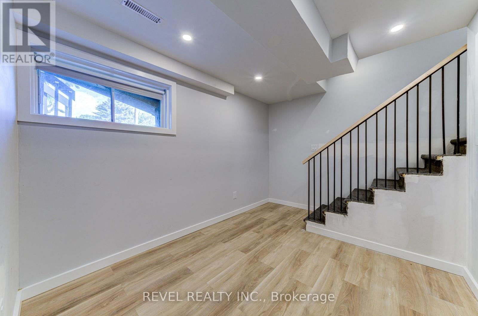 141 WASAGA SANDS DRIVE EAST Image 25
