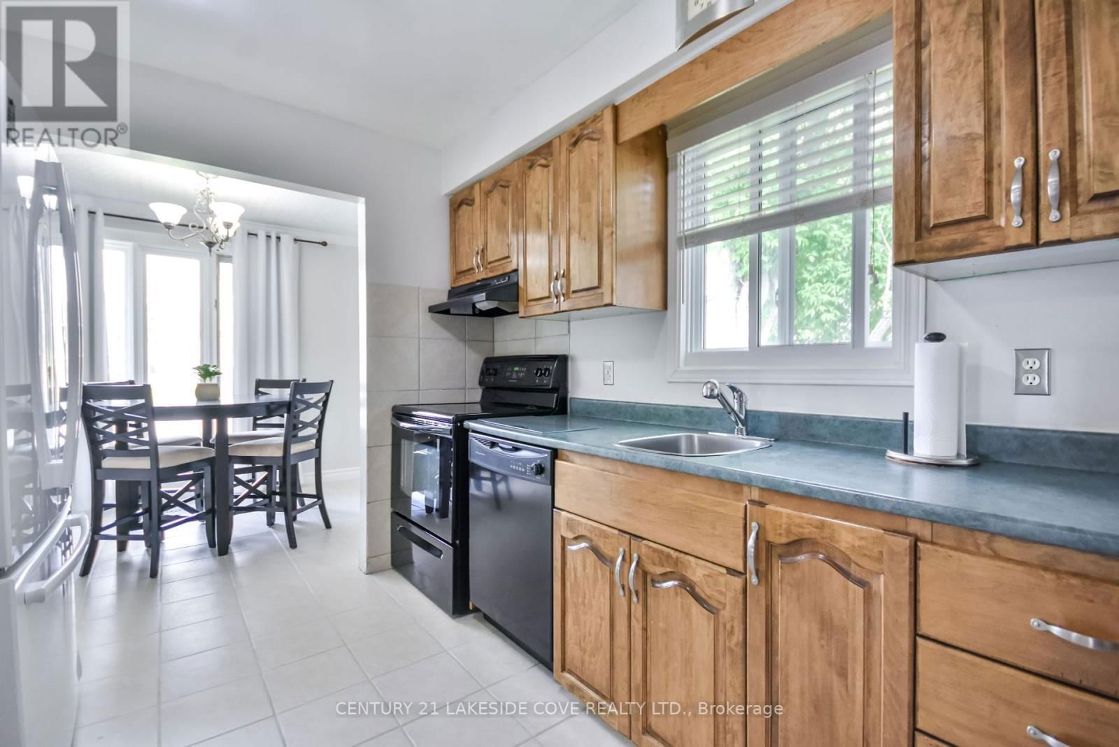 420 RAYMOND AVENUE Image 12