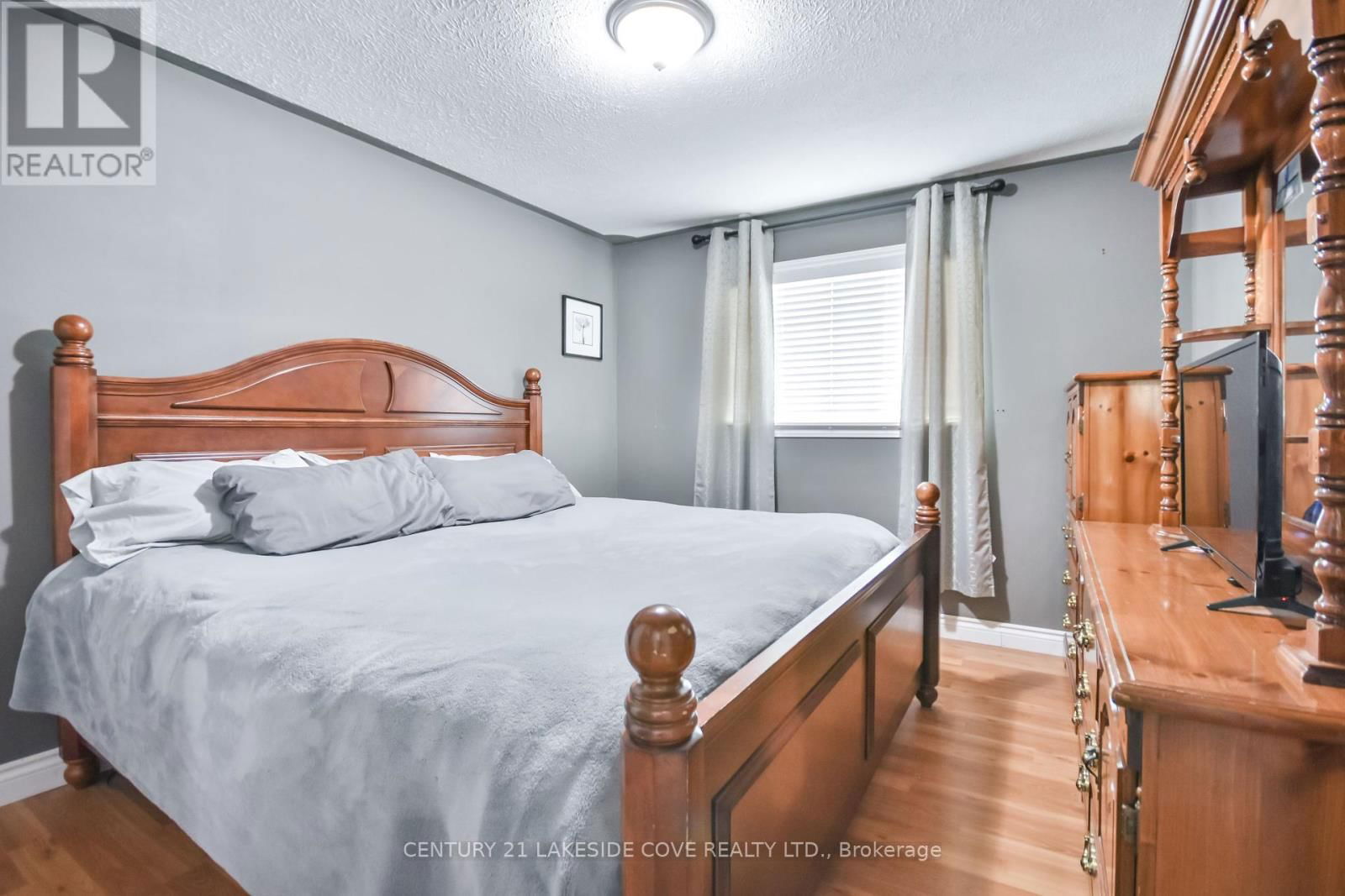 420 RAYMOND AVENUE Image 15