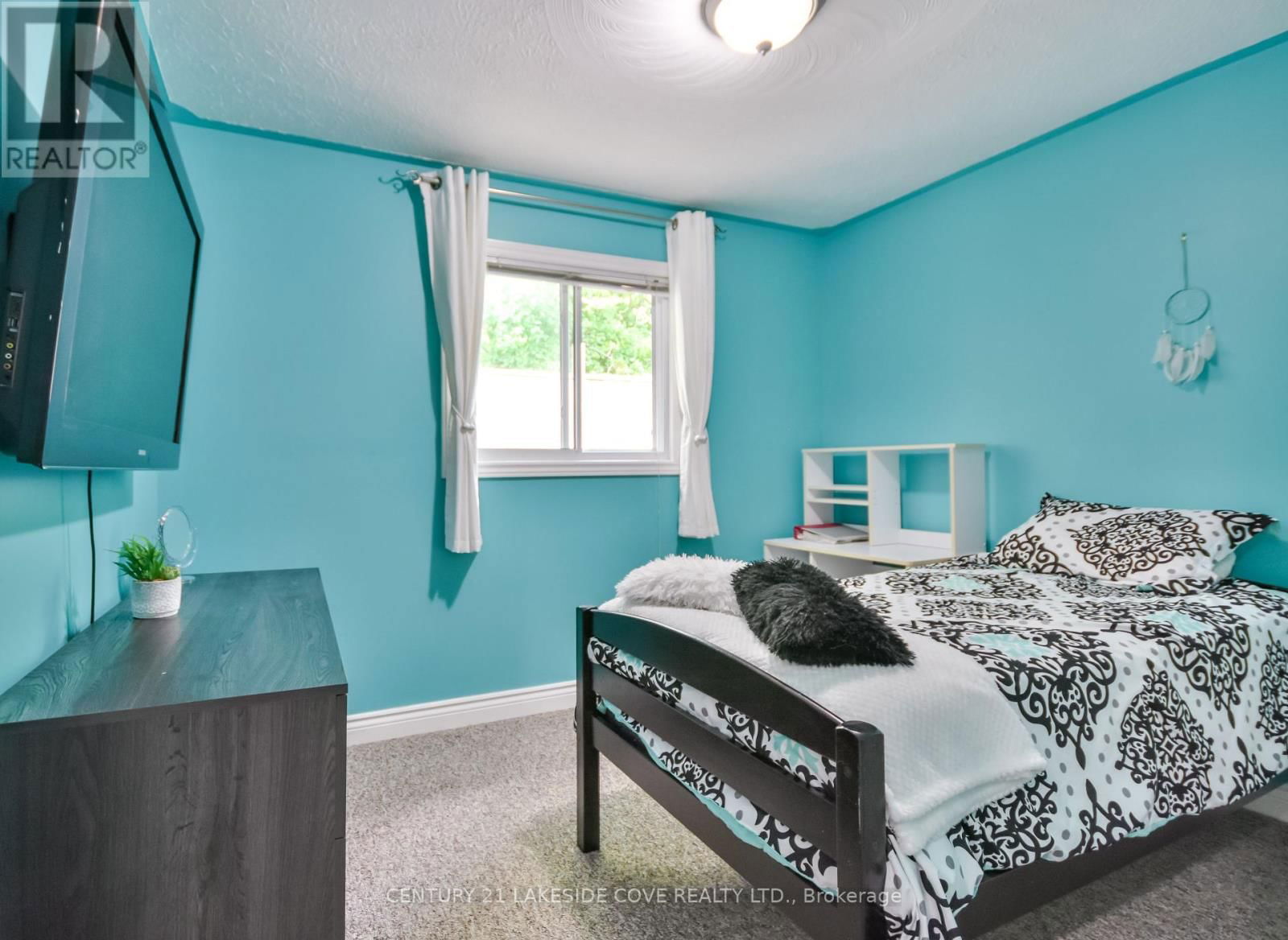 420 RAYMOND AVENUE Image 17