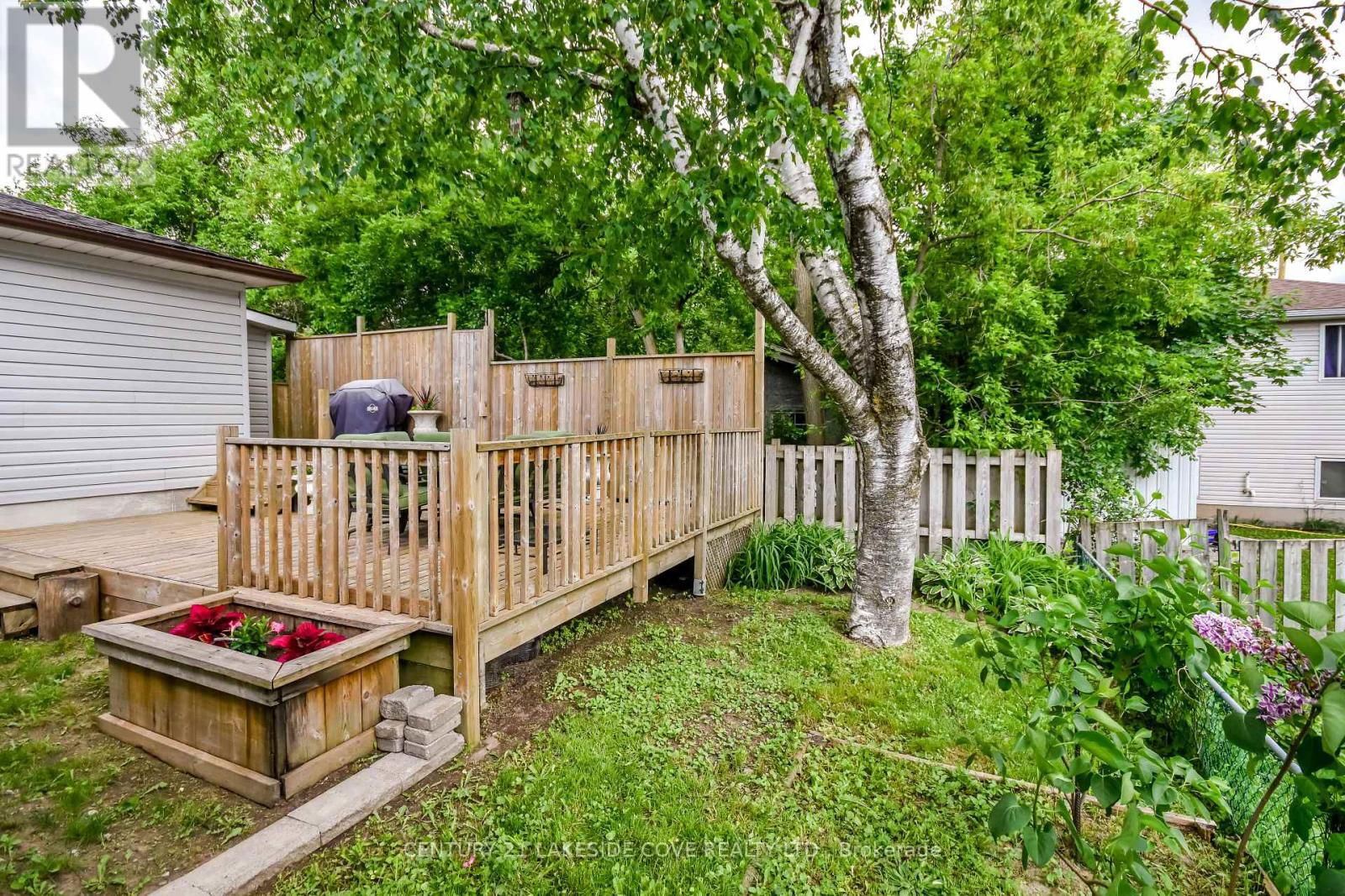 420 RAYMOND AVENUE Image 31