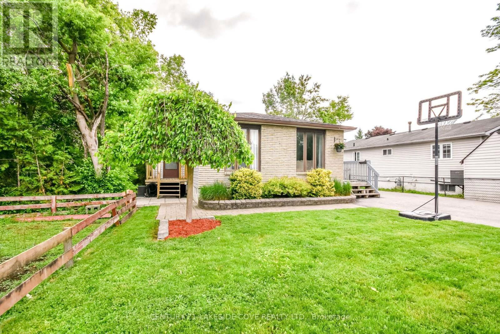 420 RAYMOND AVENUE Image 32
