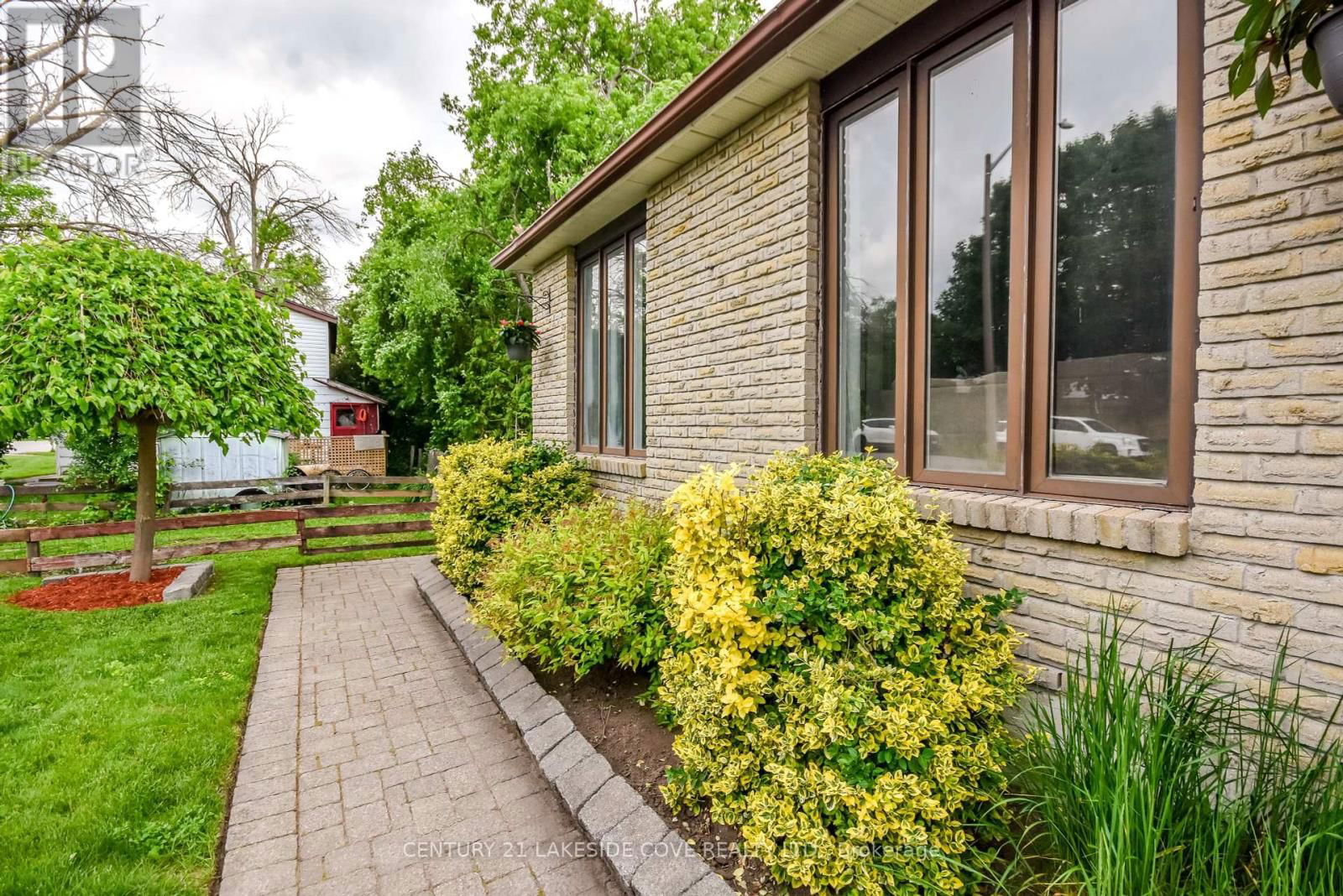 420 RAYMOND AVENUE Image 34