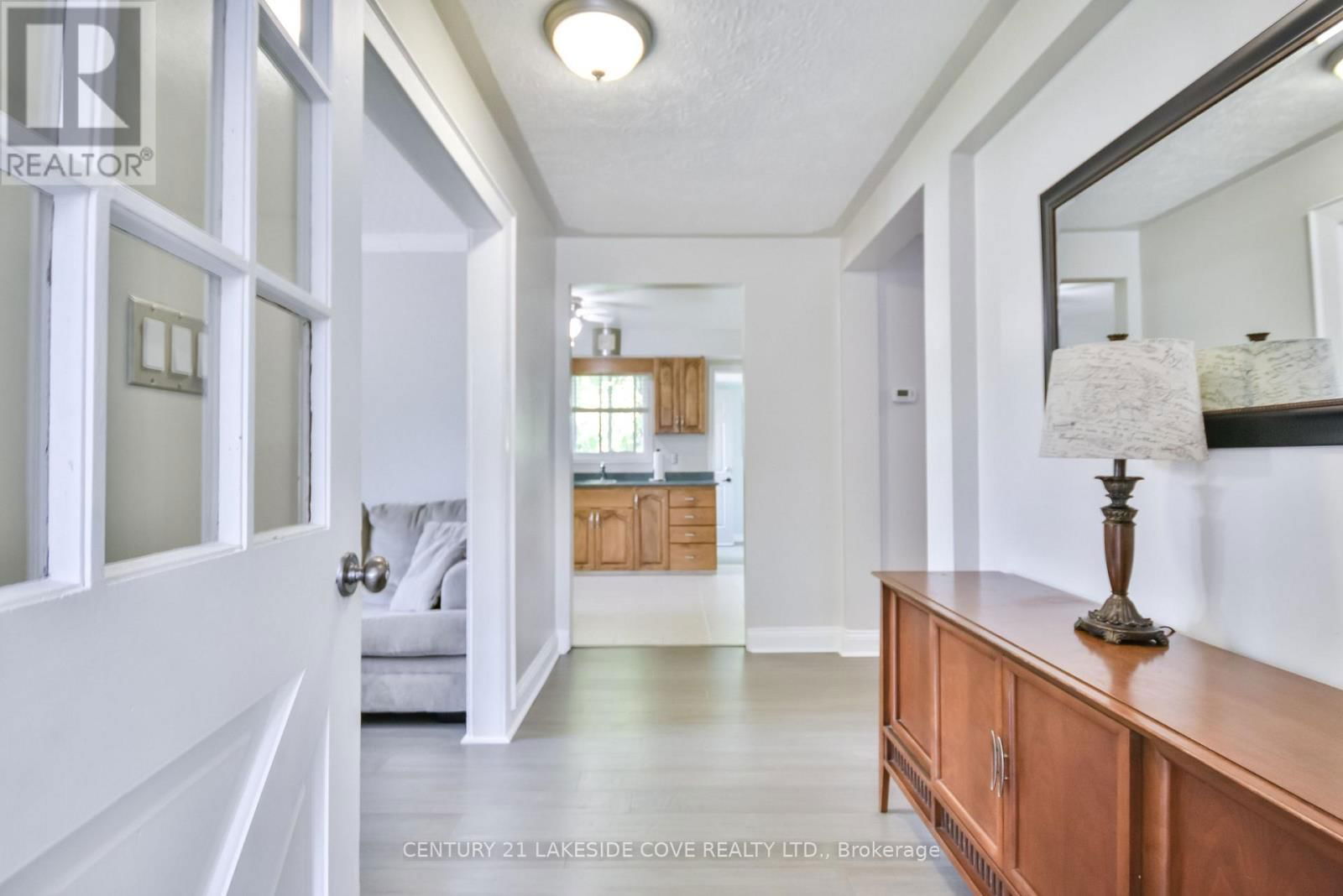 420 RAYMOND AVENUE Image 4