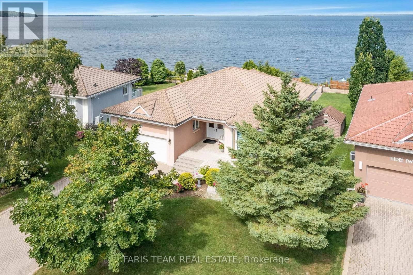 325 ABERDEEN BOULEVARD Image 1