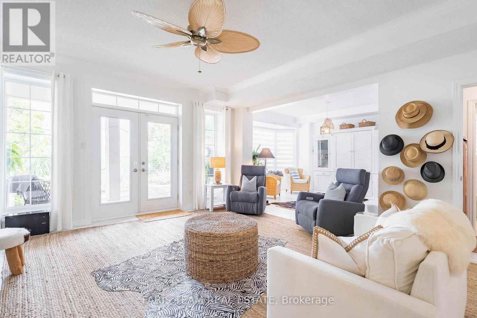 325 ABERDEEN BOULEVARD Image 18
