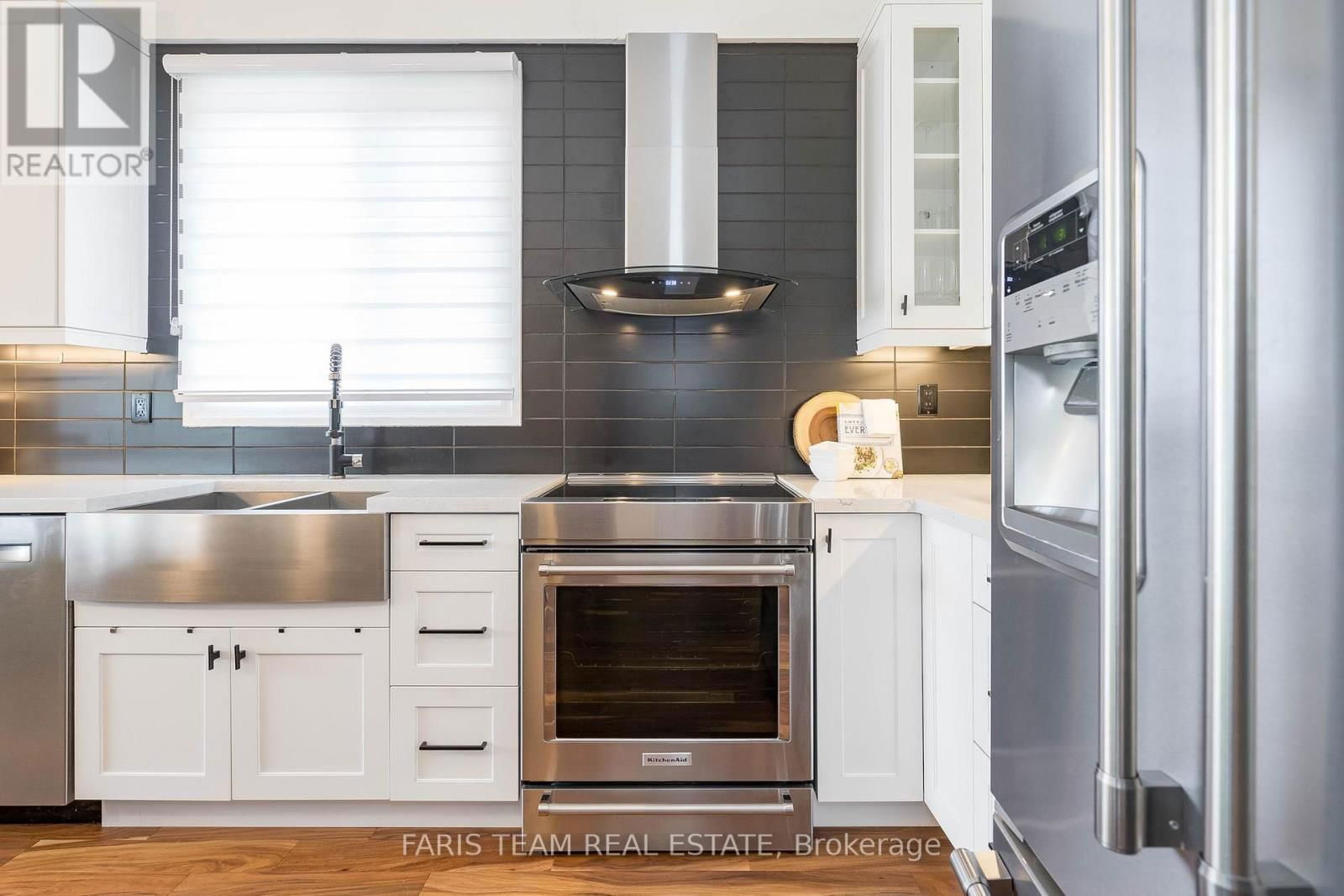 325 ABERDEEN BOULEVARD Image 5