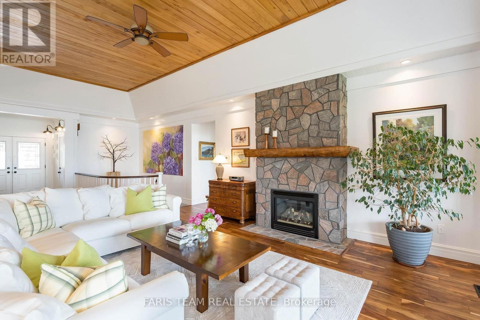 325 ABERDEEN BOULEVARD Image 9