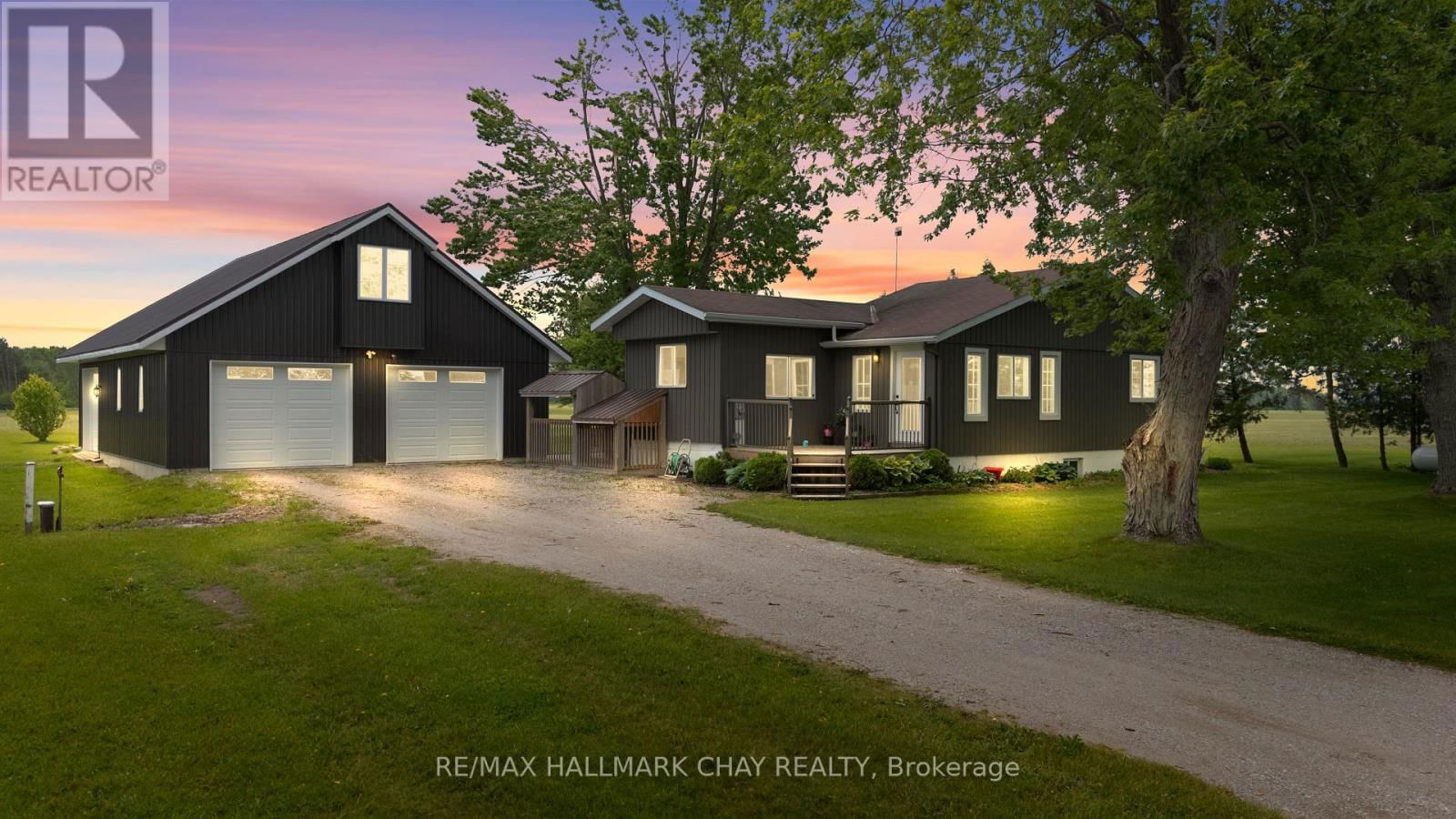 2533 FLOS 3 ROAD WEST Image 1