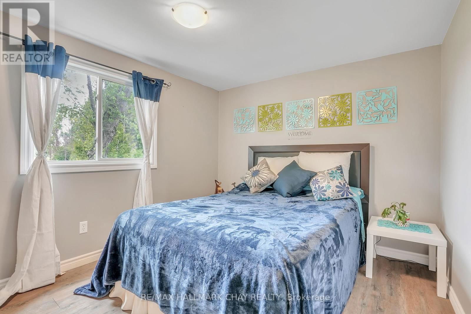 2533 FLOS 3 ROAD WEST Image 11