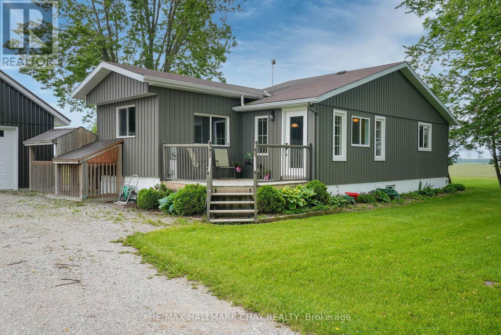 2533 FLOS 3 ROAD WEST Image 29
