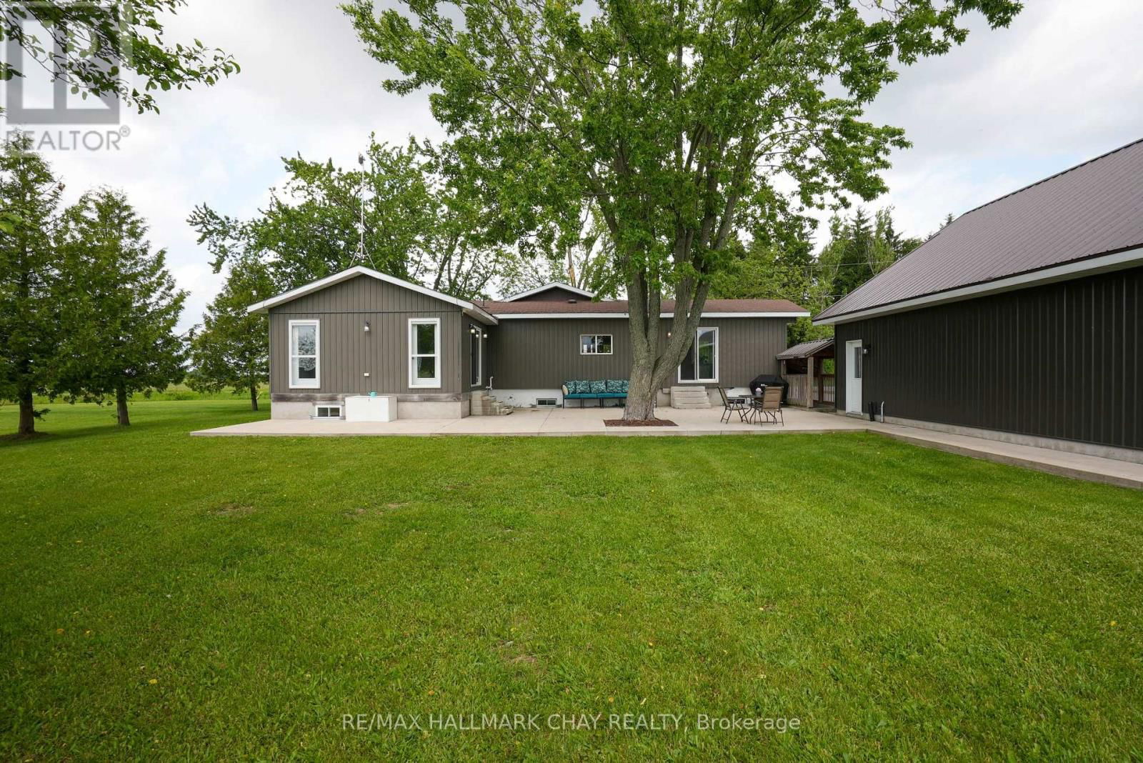 2533 FLOS 3 ROAD WEST Image 36
