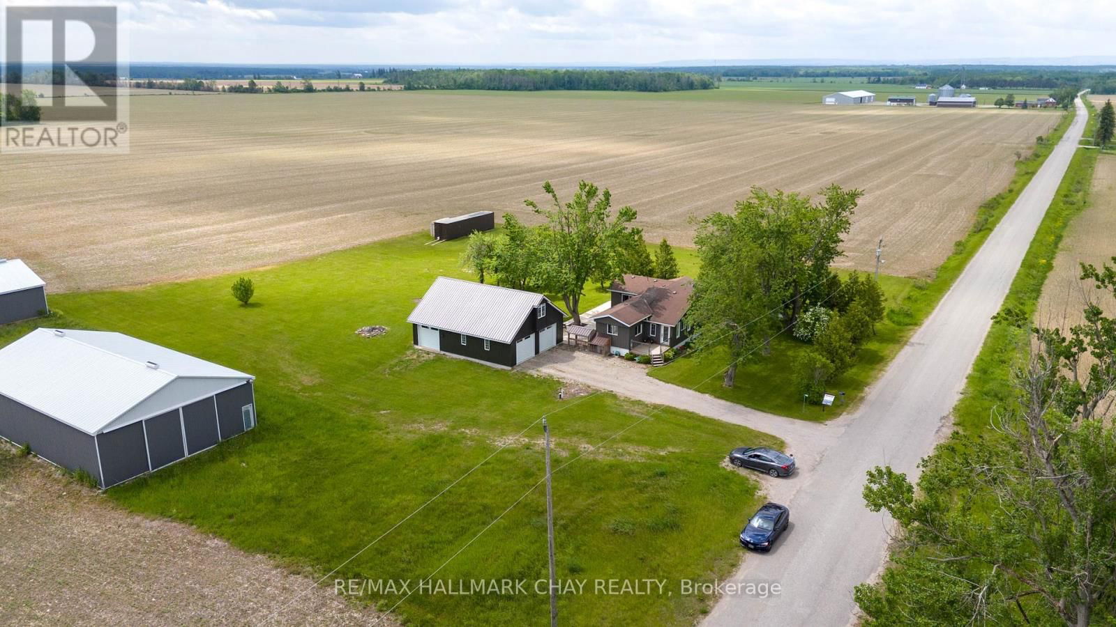 2533 FLOS 3 ROAD WEST Image 40