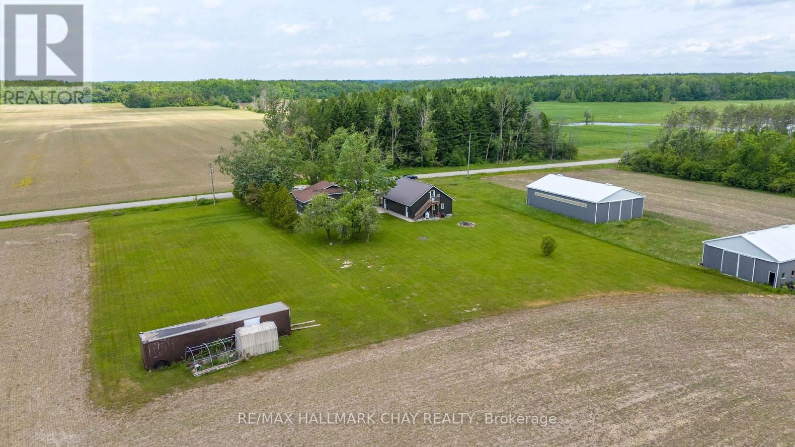 2533 FLOS 3 ROAD WEST Image 43