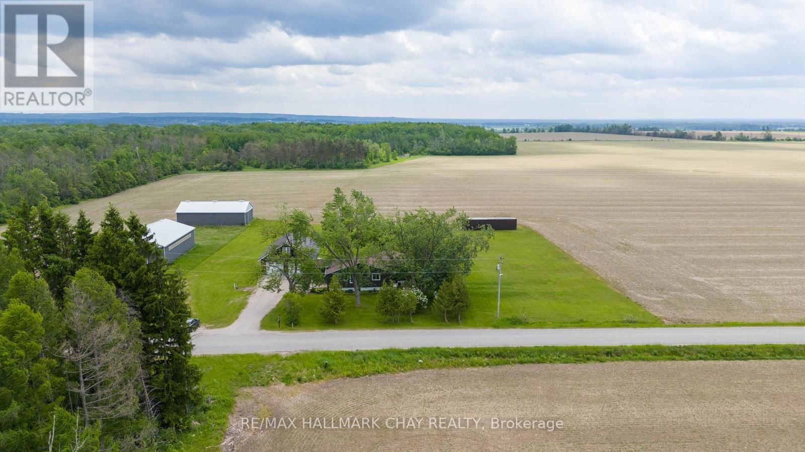 2533 FLOS 3 ROAD WEST Image 46