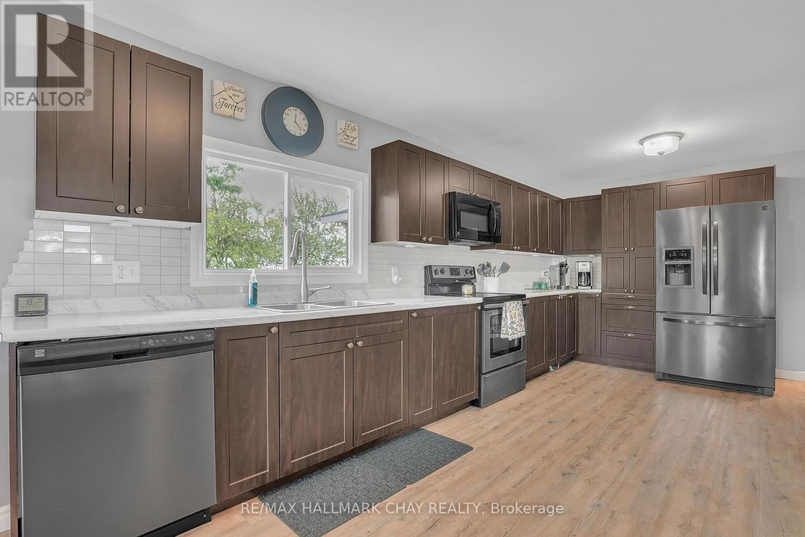 2533 FLOS 3 ROAD WEST Image 6