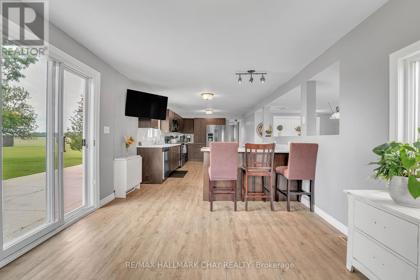 2533 FLOS 3 ROAD WEST Image 8
