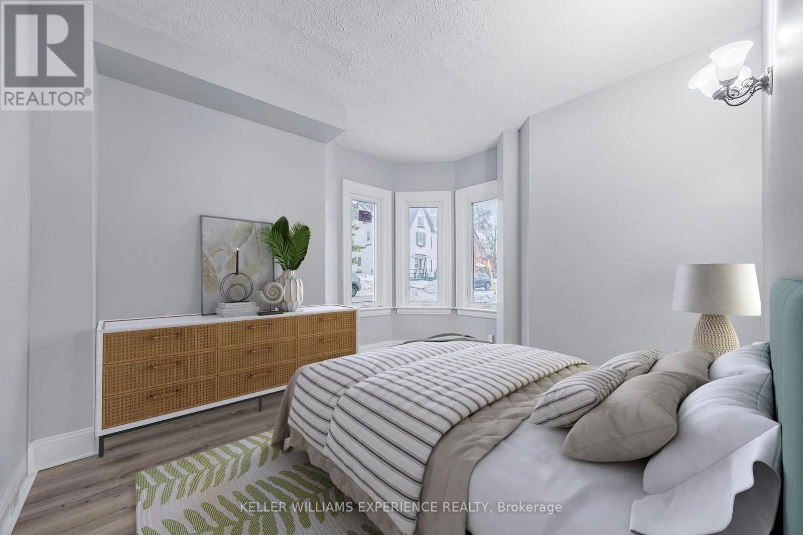 66 MATCHEDASH STREET SOUTH Image 33