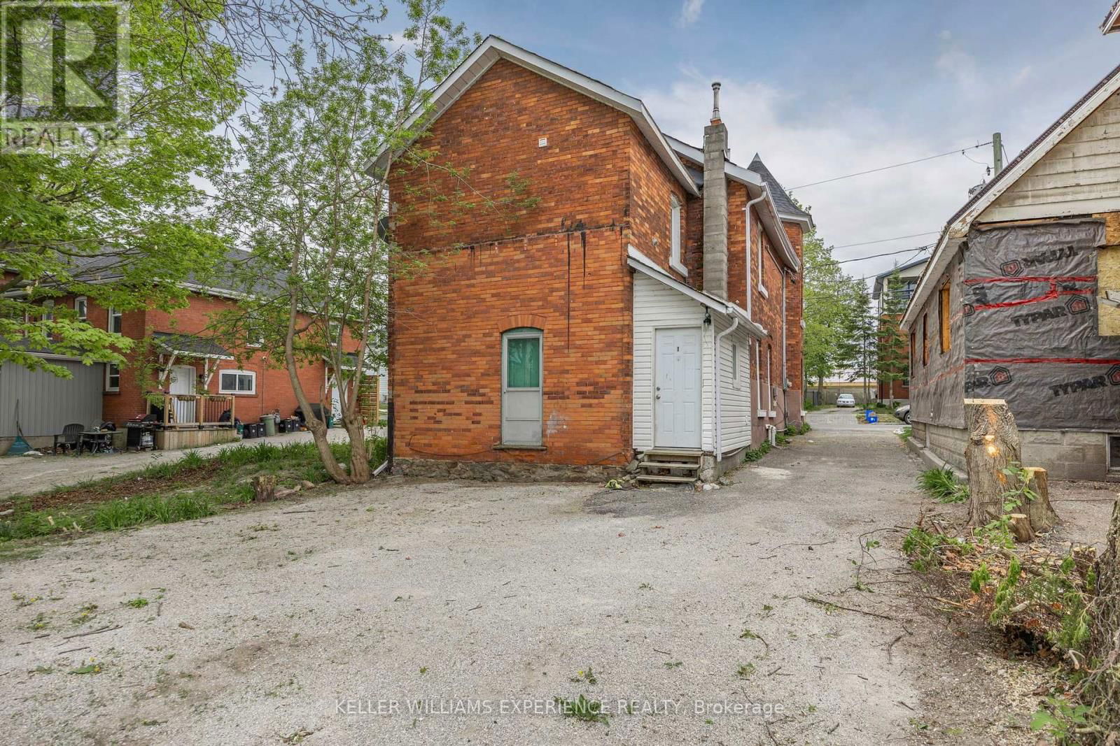 66 MATCHEDASH STREET SOUTH Image 39