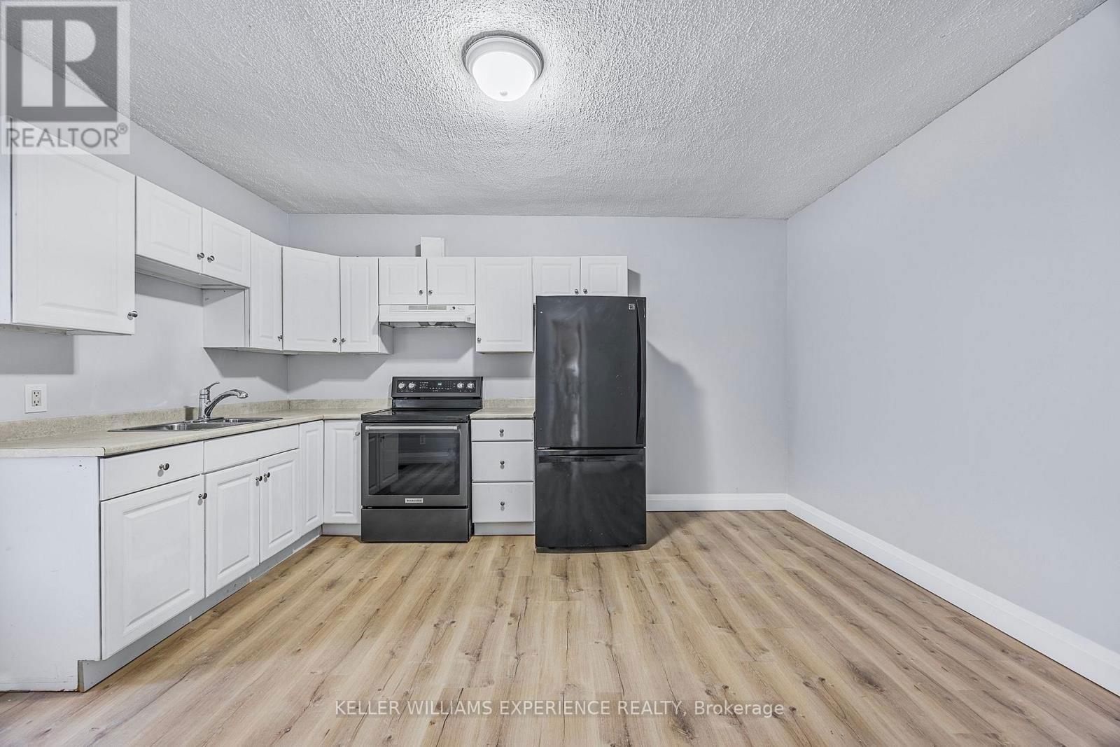 66 MATCHEDASH STREET SOUTH Image 6