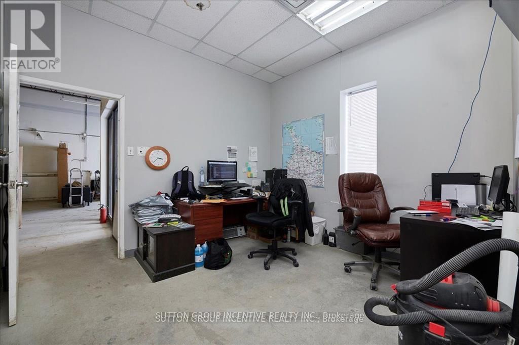 8/9 - 18 ALLIANCE BOULEVARD Image 13